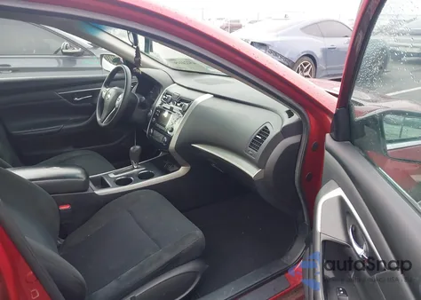 2015 Nissan Altima 2.5/2.5 S/2.5 Sl/2.5 Sv из США, поврежденный, VIN 1N4AL3AP0FC271114